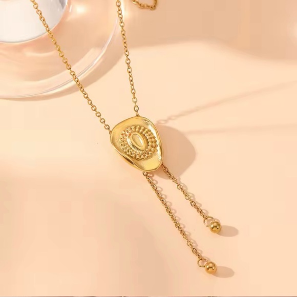 18K GOLD PLATED Western Rodeo Cowboy Cowgirl Hat Bolo
Tie Necklace - Picture 2 of 4